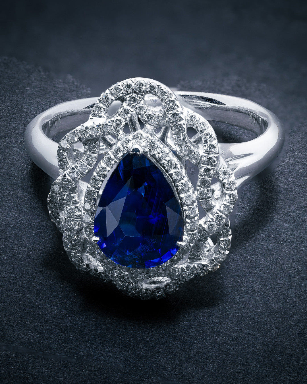 Blue Sapphire 2.26 Diamond 0.458