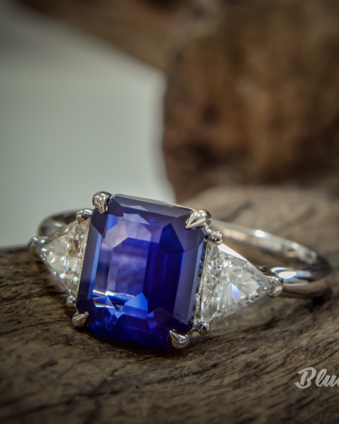 Blue Sapphire 3.60cts & Diamond 3.608cts