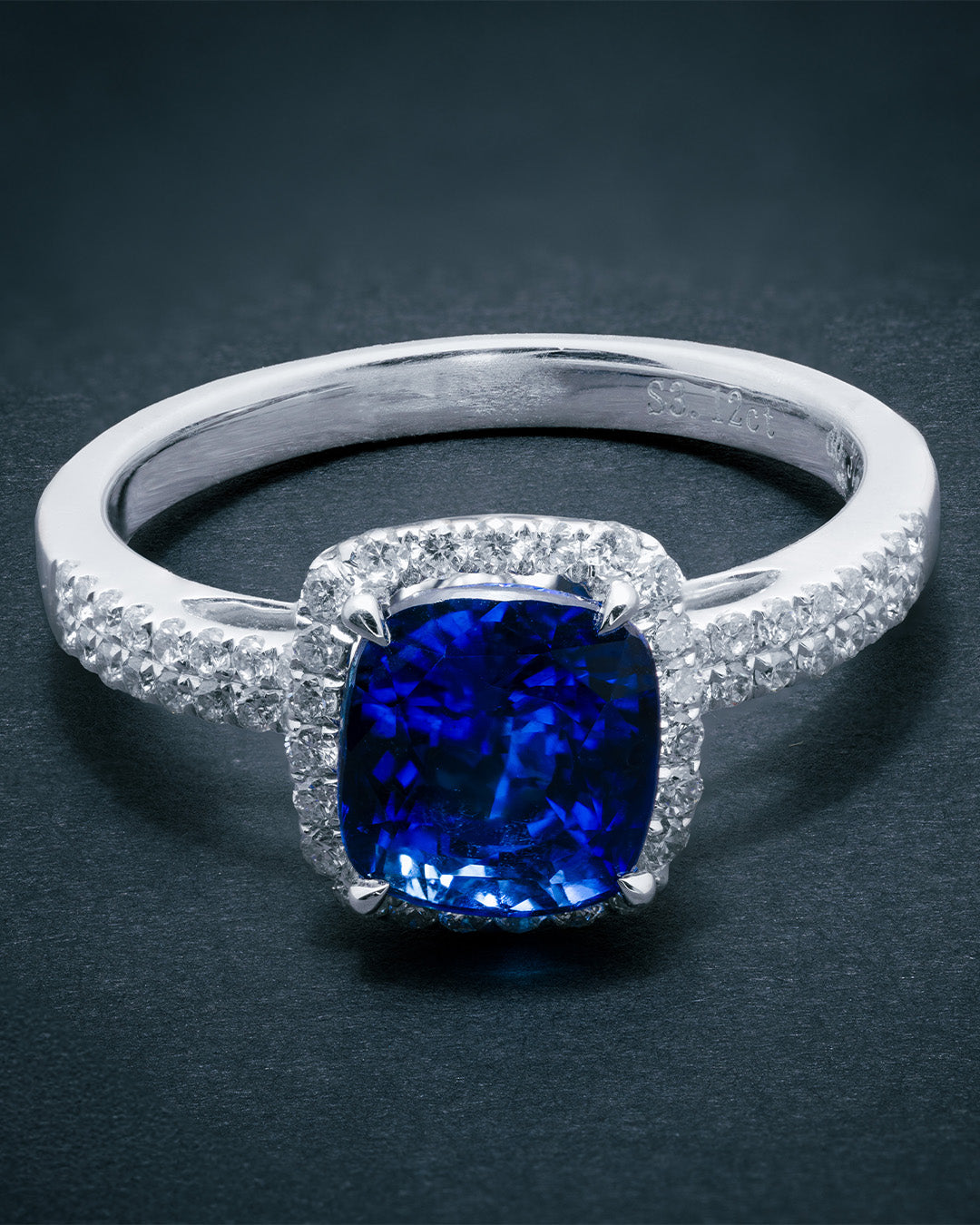 Blue Sapphire 3.12 Diamond 0.372